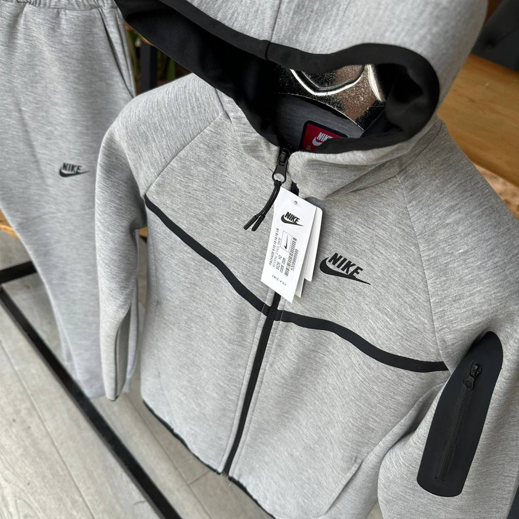 nike tech fleece
